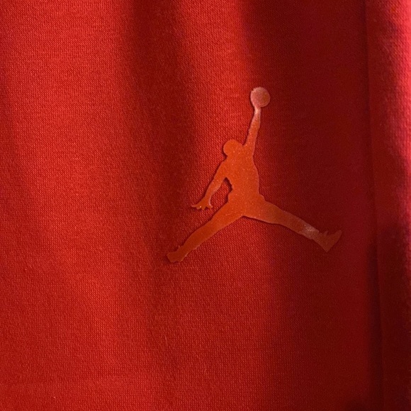 Boys red Michael Jordan sweatpants! - Picture 2 of 6